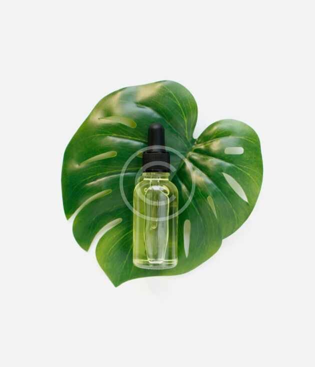 Natural face oil with dropper